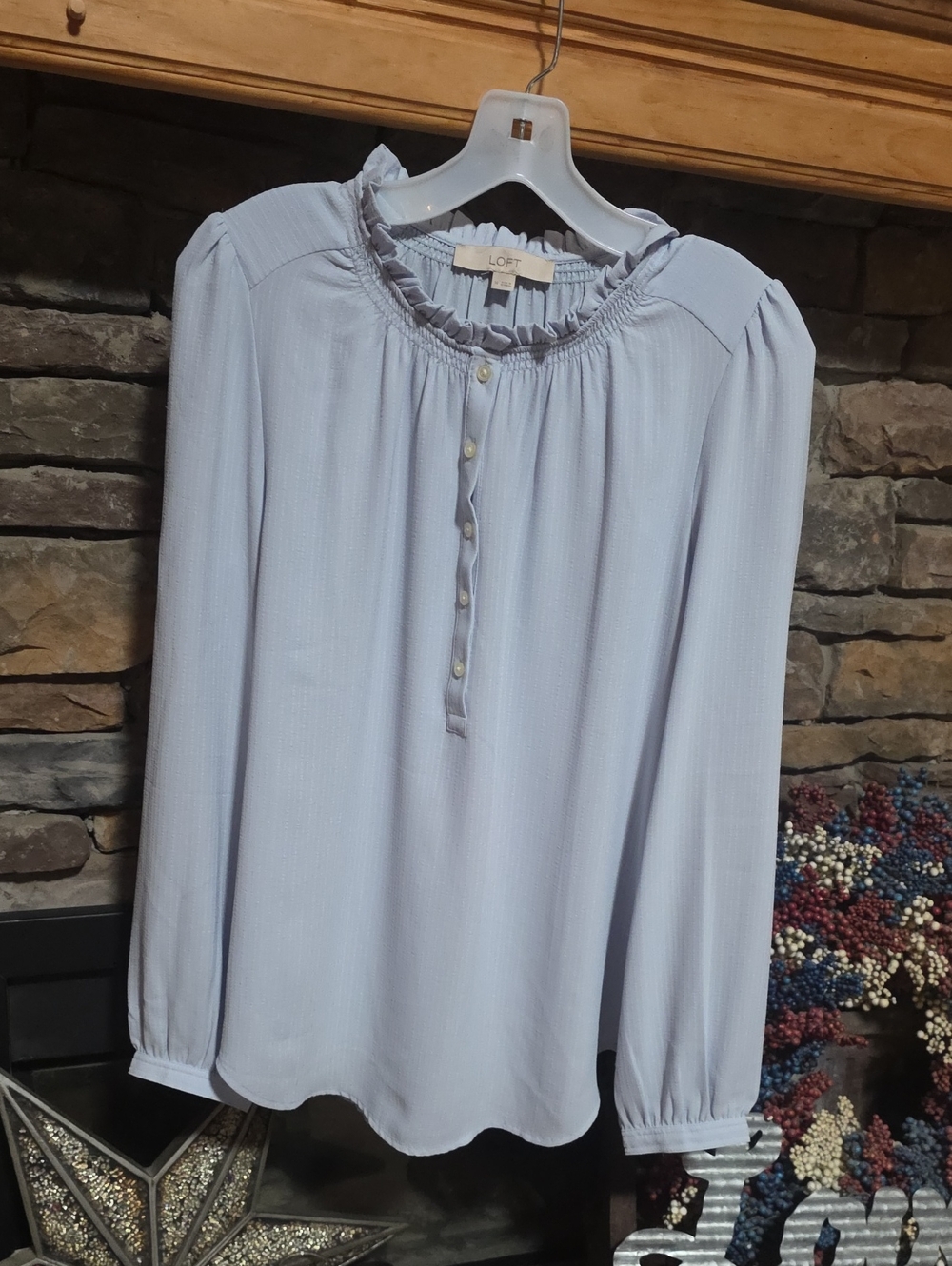 Loft Textured Chiffon Like Material Blouse Sz M